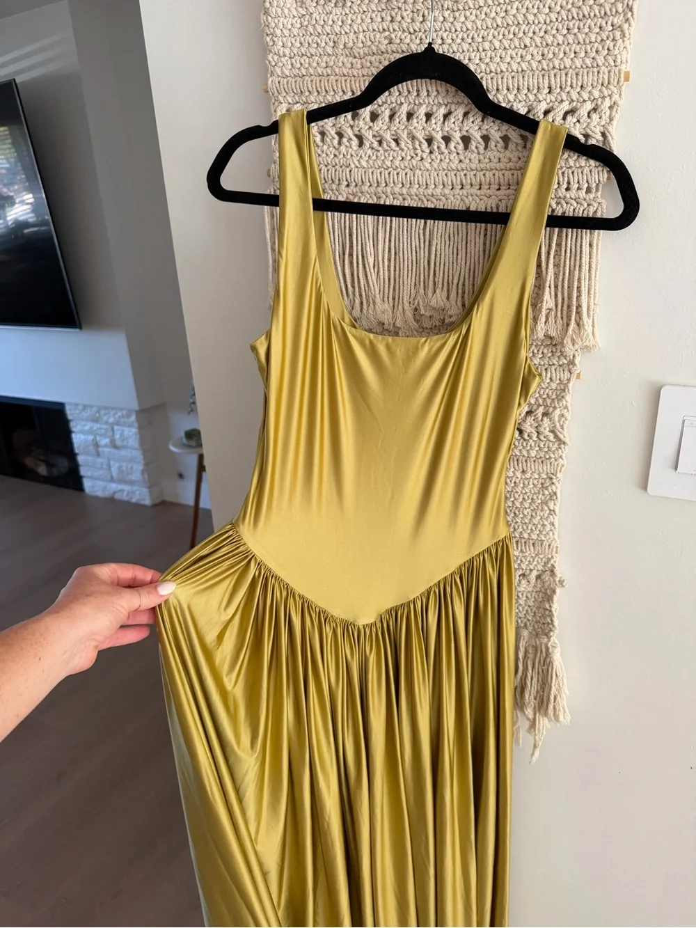 Delfi Collective Olive green Oriana satin basque waist maxi dress - Picture 6 of 10